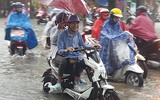 Hà Nội: Nhiều tuyến phố bị ngập do mưa lớn 